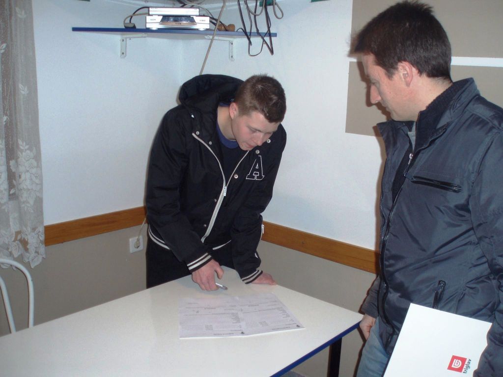 1263330717485497621403910912351