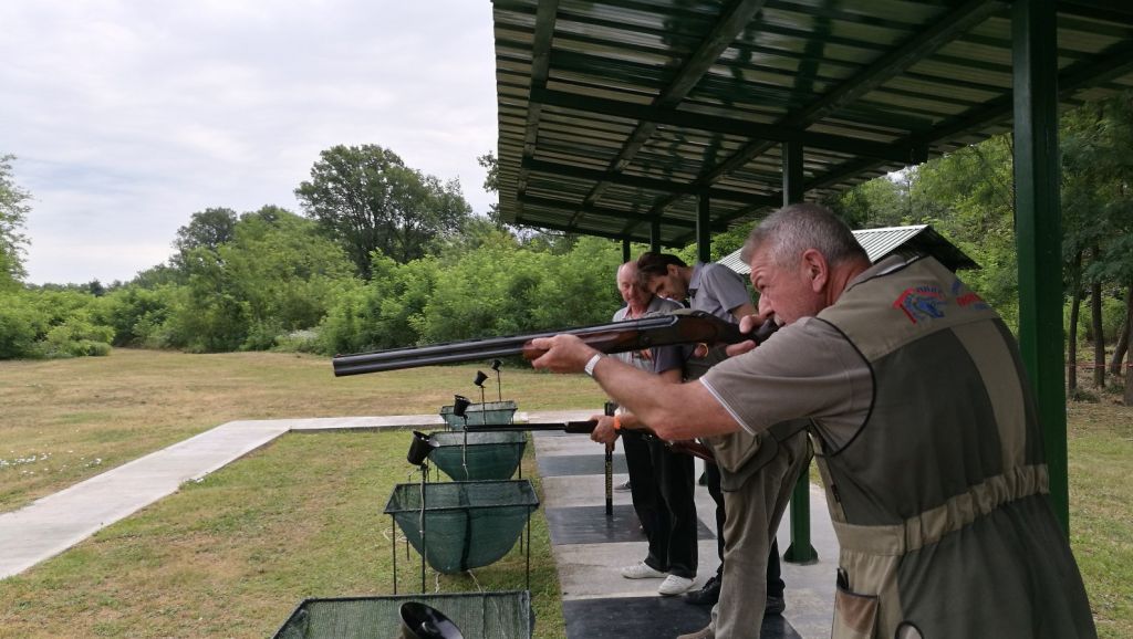 img2017062509563011587x89618751