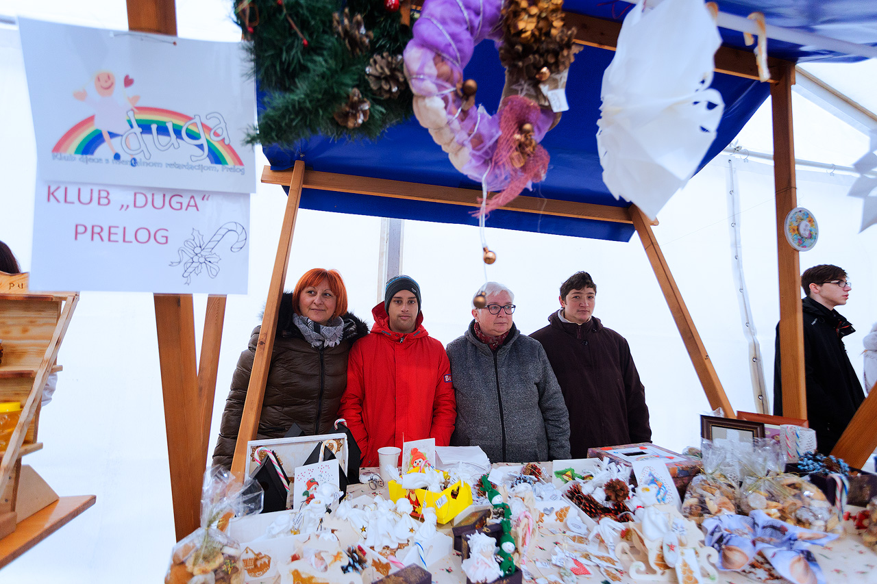 Raznovrsna ponuda na Božićnom sajmu ispod grijanog šatora u Prelogu