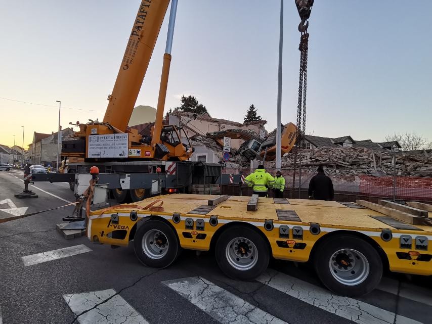 FOTO U tijeku je izvlačenje bagera u Čakovcu