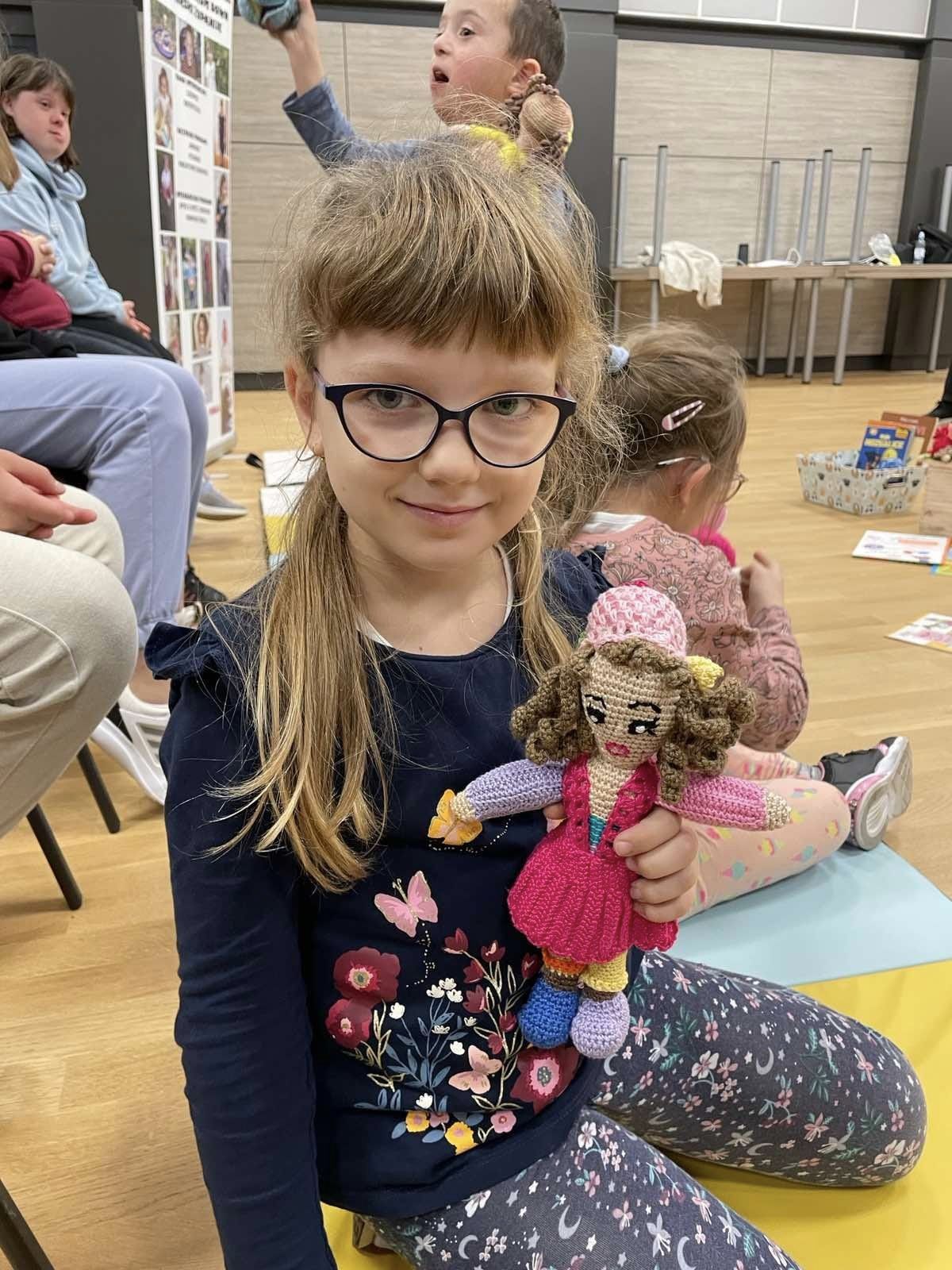 Članovi međimurske Udruge za sindrom Down posjetili ‘Heklice u knjižnici’