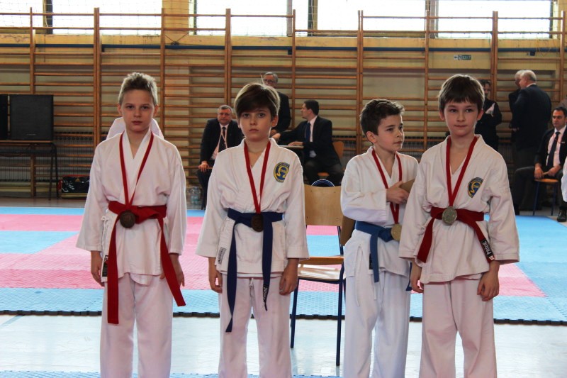 img95821193840846624