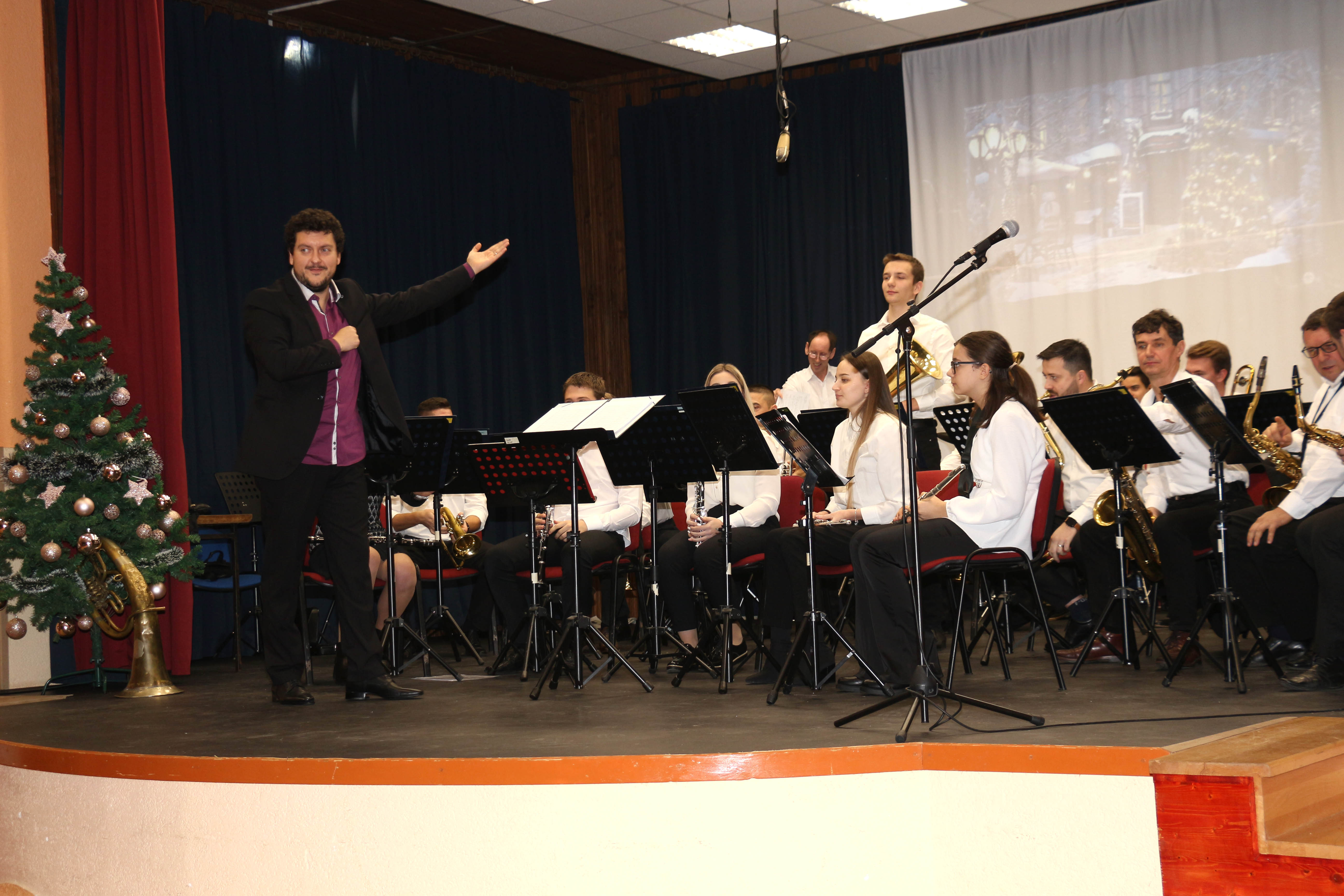Limena glazba Belica održala veličanstven Božićni koncert