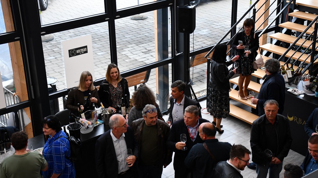 Urbanovo, otvorenje Urbanovo, otvorenje