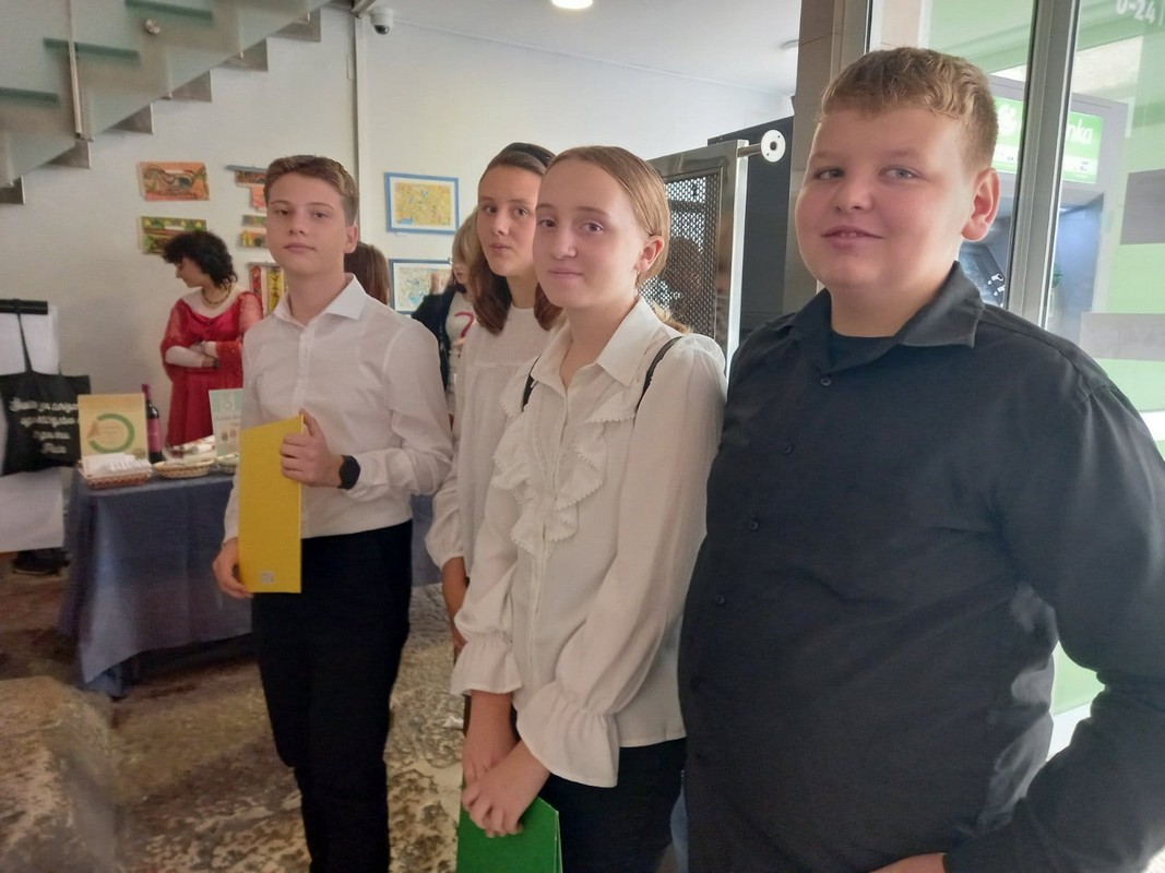 KOTORIBA ‘Moj zavičaj jučer, danas, sutra – Kotoriba’ među četiri najbolja projekta osnovnih škola iz cijele Republike Hrvatske KOTORIBA ‘Moj zavičaj jučer, danas, sutra – Kotoriba’ među četiri najbolja projekta osnovnih škola iz cijele Republike Hrvatske