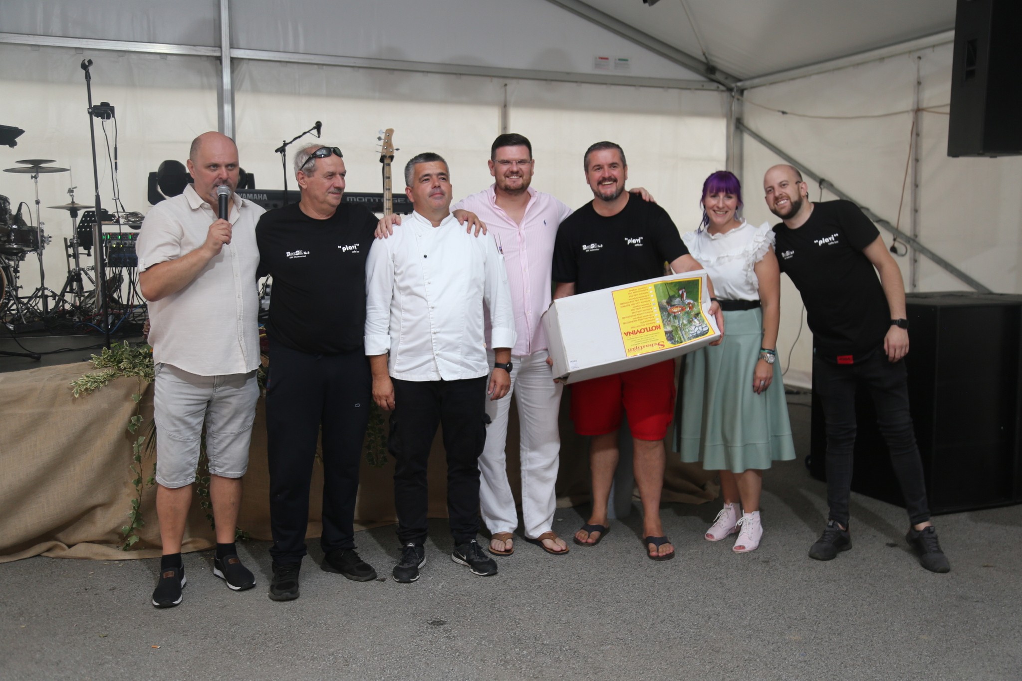 Miris ‘grofovske kotlovine’ u subotu se širio Pribislavcem