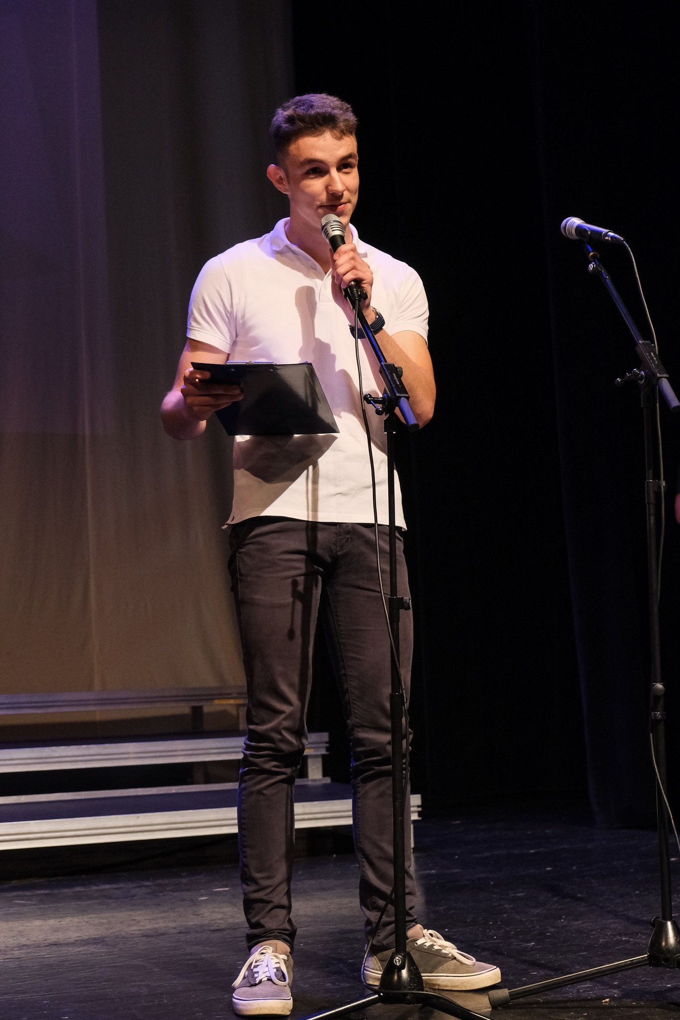 GIMNAZIJA JOSIPA SLAVENSKOG Predivni trenuci s podjele svjedodžbi