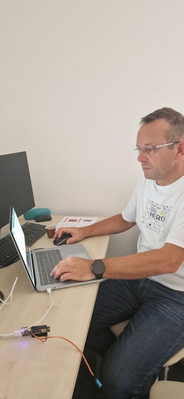 NOVA ISKUSTVA Članovi udruga Mladi informatički stručnjaci i Međimurski informatički klub sudjelovali u studijskom posjetu Velikoj Gorici NOVA ISKUSTVA Članovi udruga Mladi informatički stručnjaci i Međimurski informatički klub sudjelovali u studijskom posjetu Velikoj Gorici