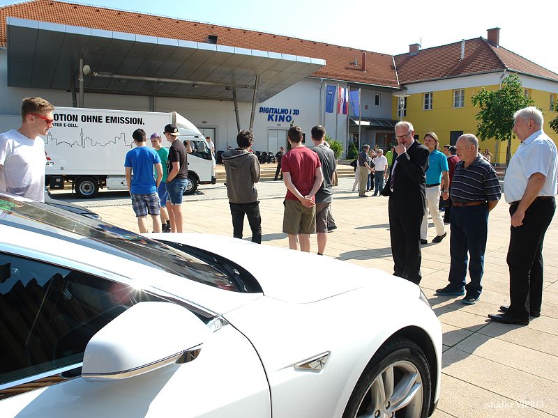 353615355dsc05956166192