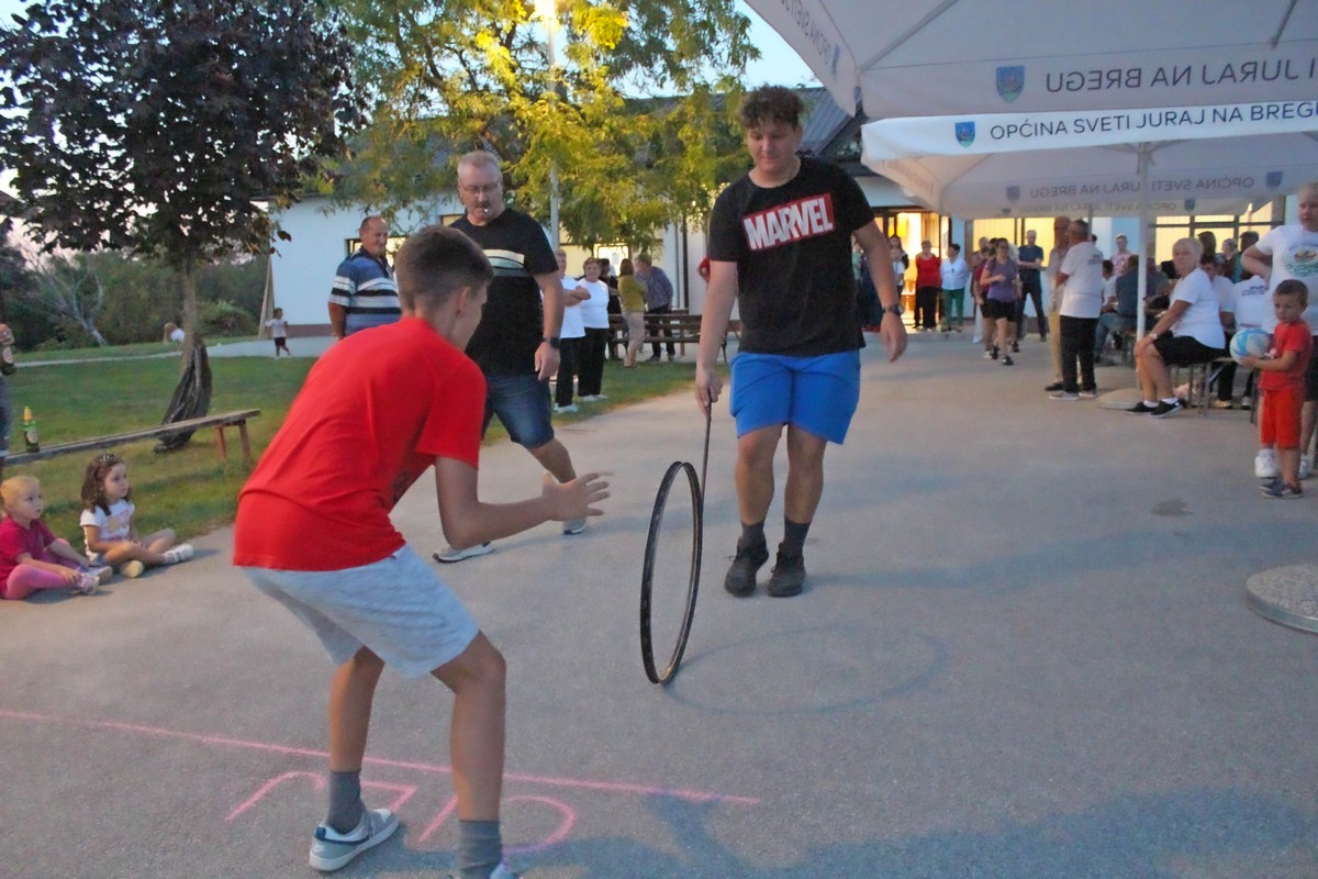 FOTO Veselje, zabava, igre i predstave na Danima sela Zasadbreg