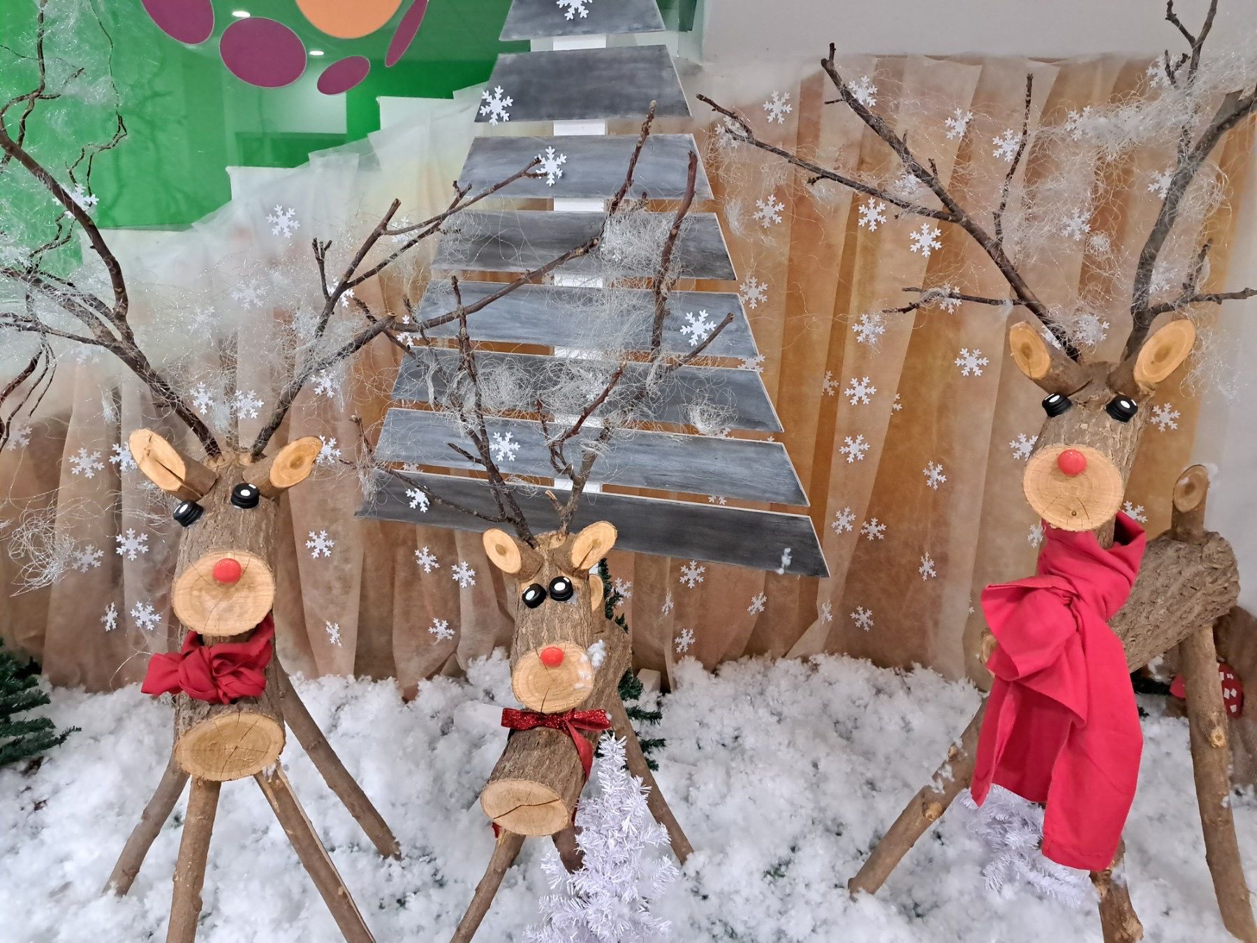 FOTO Dječji vrtić ‘Vesela loptica’ u predivnom blagdanskom ruhu