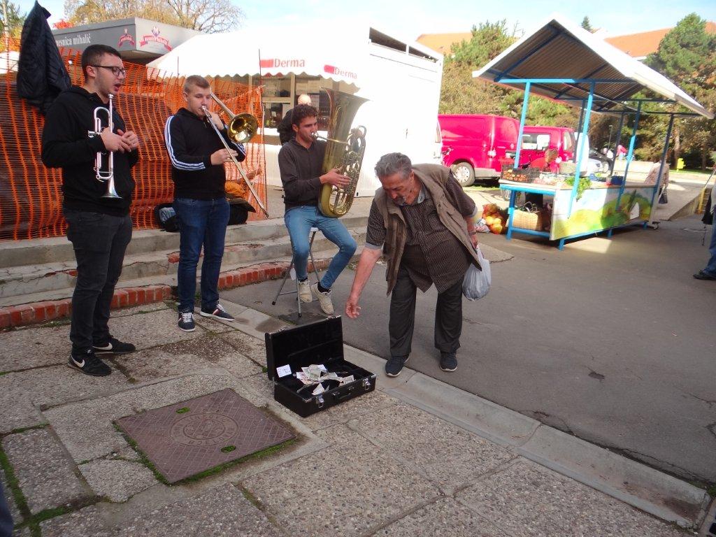 FOTO Mini puhački orkestar Ciara širi pozitivne vibracije na čakovečkom ‘placu’