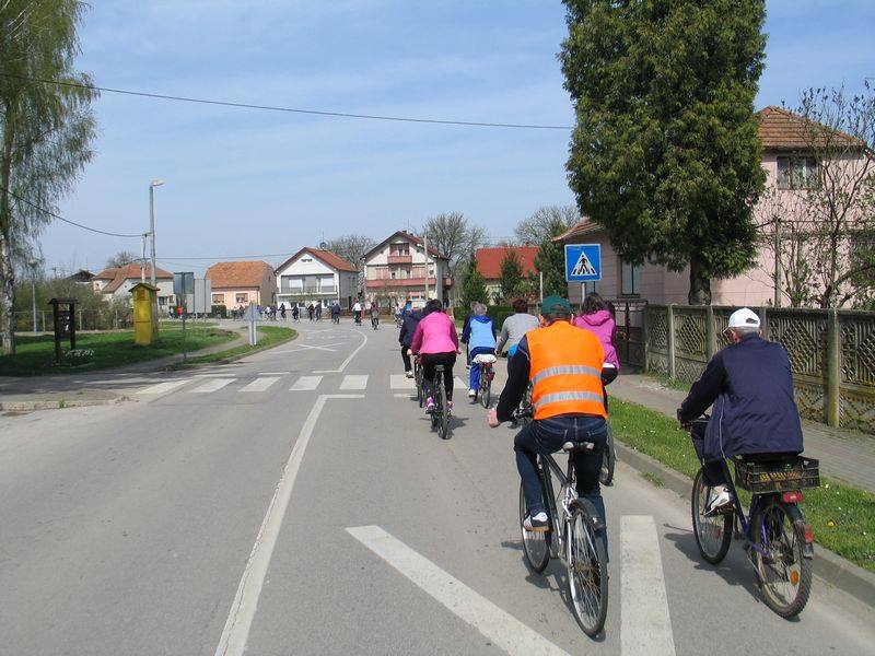 1267080510204634840470024815411