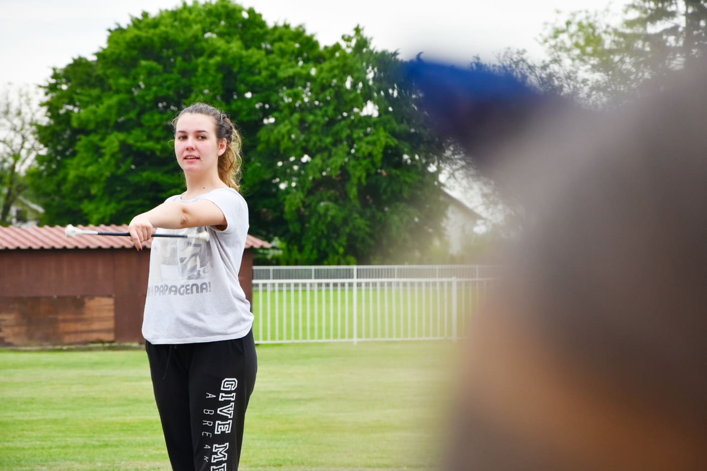 MAŽORETKINJE KOTORIBE Treći trening najmlađih na otvorenom