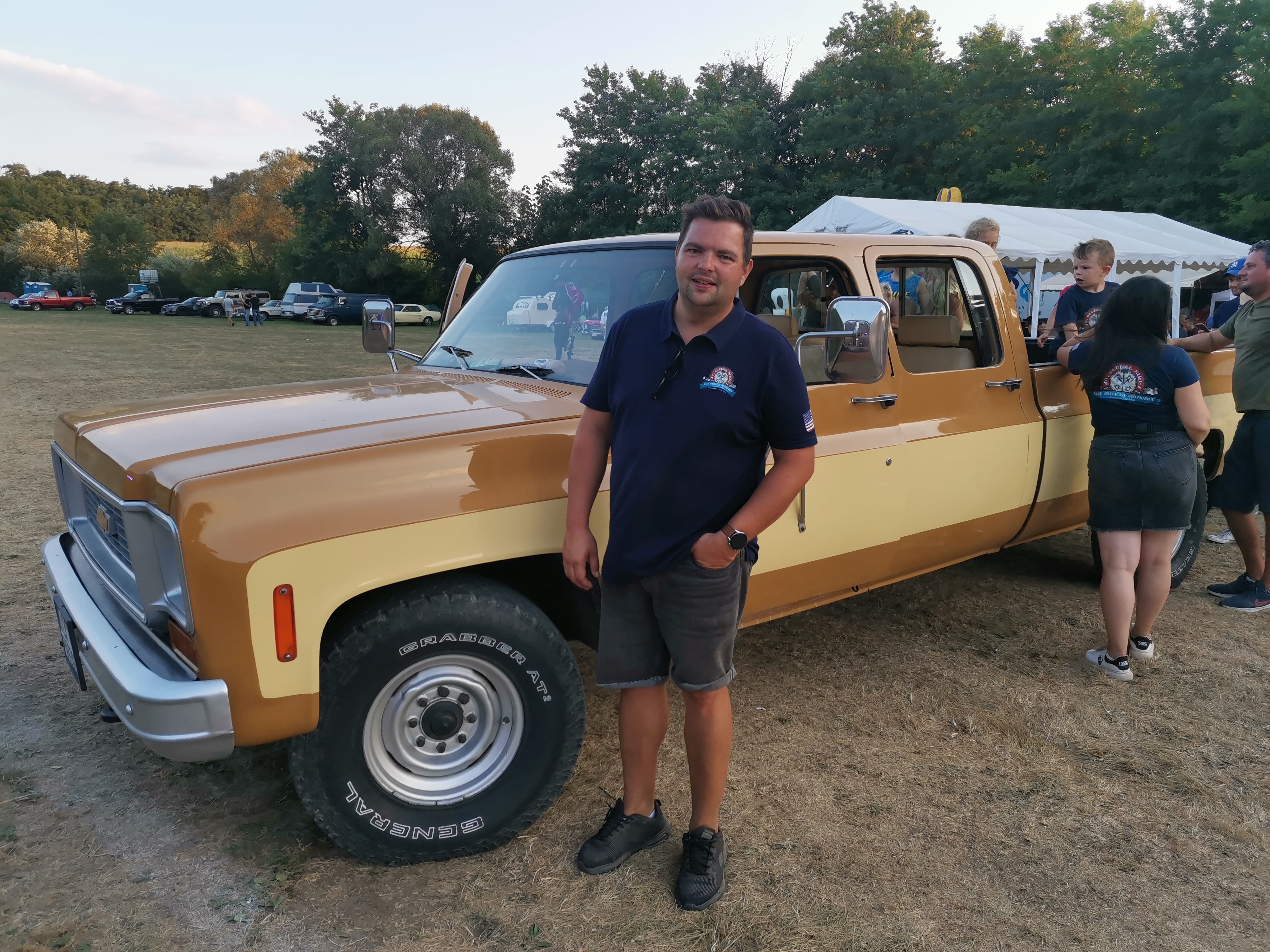 Susret ljubitelja američkih automobila i motora