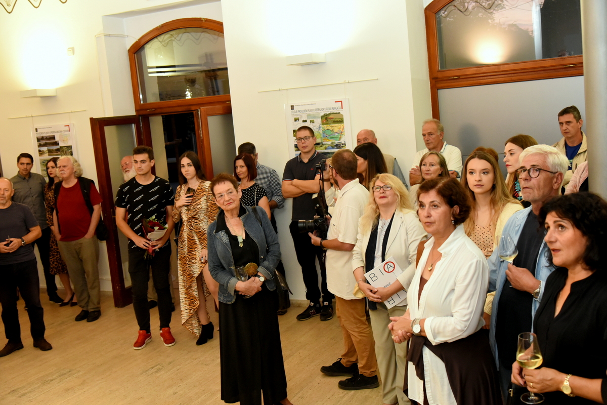 Urbanističko-arhitektonska izložba ‘UrboArhitektura 20+20’ u zgradi Scheier