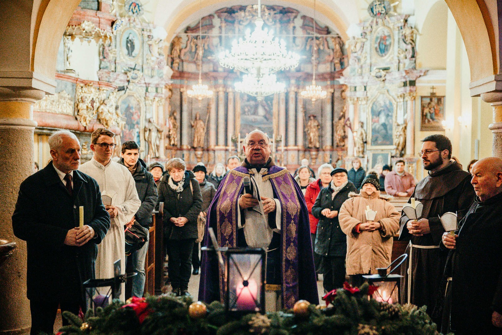 ČAKOVEC Uz zvuke adventskih pjesama zapaljena treća adventska svijeća