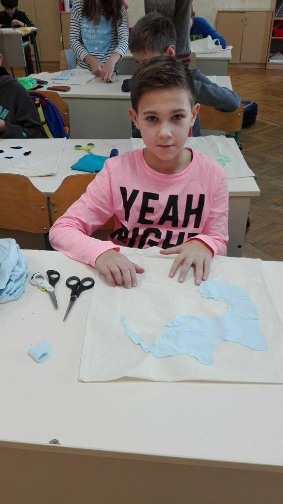 1530234719792102394720138018884