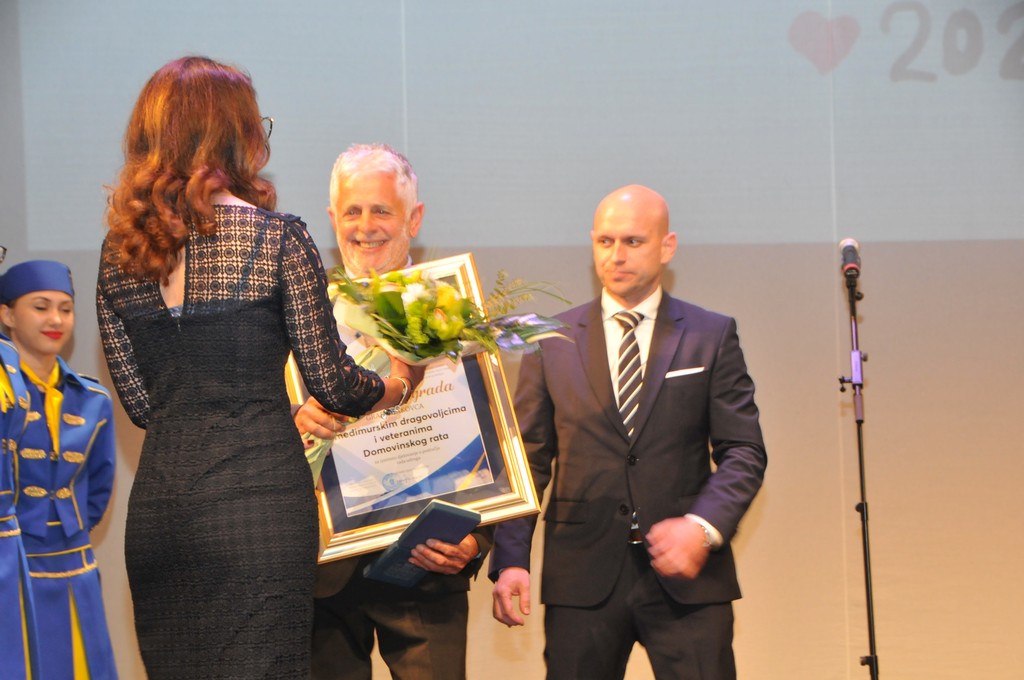 Svečano uz Dan grada: Zaslužnim Čakovčanima i Čakovčankama uručena javna priznanja