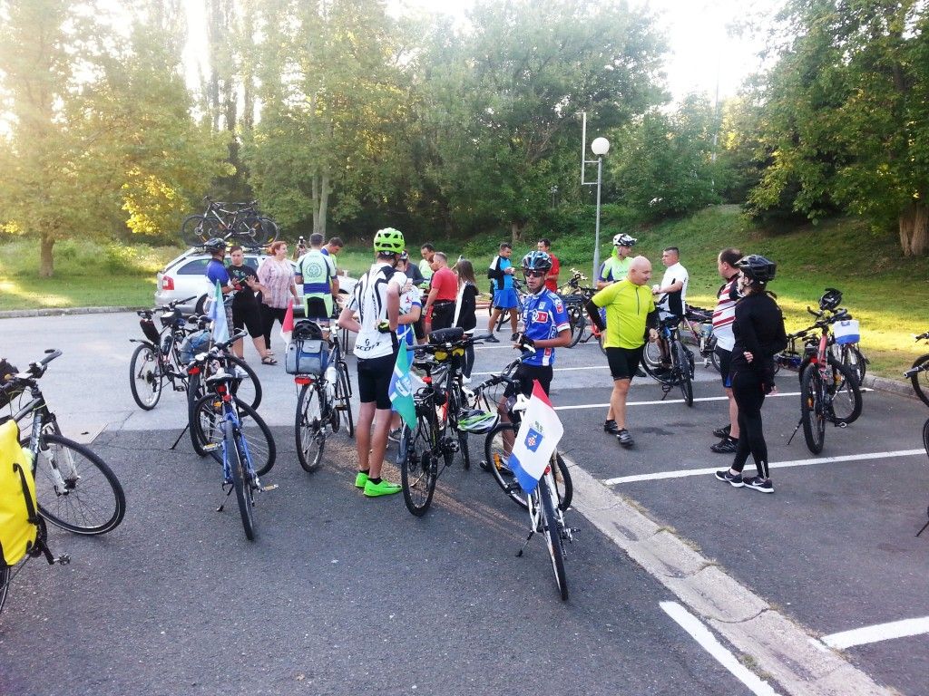 20170825071517429577