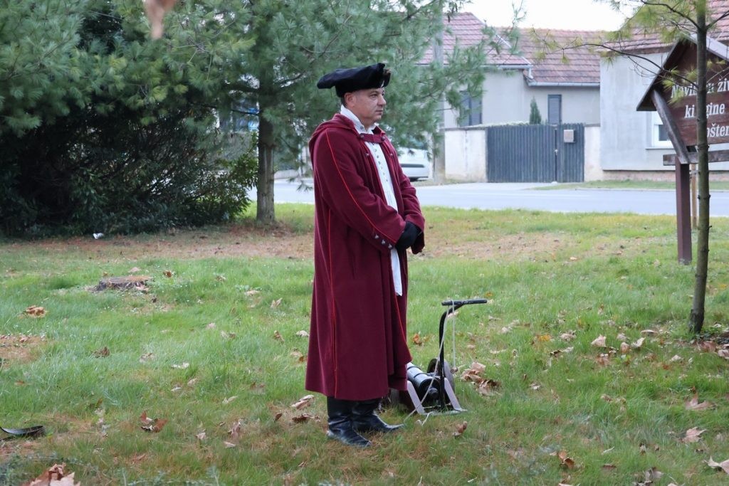 GORNJI KURŠANEC Obilježena 359. obljetnica pogibije velikana Međimurja Nikole VII. Zrinskog GORNJI KURŠANEC Obilježena 359. obljetnica pogibije velikana Međimurja Nikole VII. Zrinskog