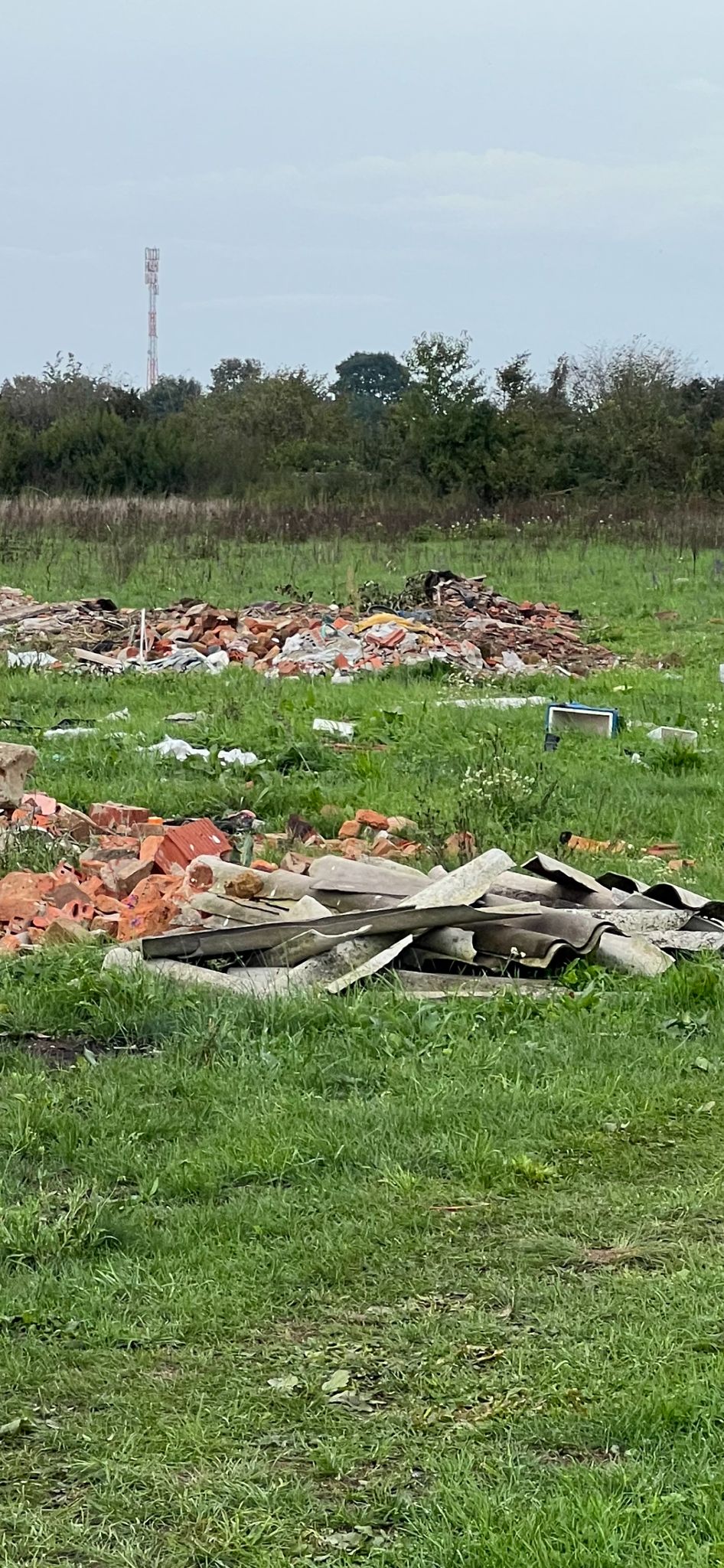 U PRIBISLAVCU NEMA POMAKA Načelnik Ladić apelira na građane da otpad ne odlažu ilegalno! U PRIBISLAVCU NEMA POMAKA Načelnik Ladić apelira na građane da otpad ne odlažu ilegalno!