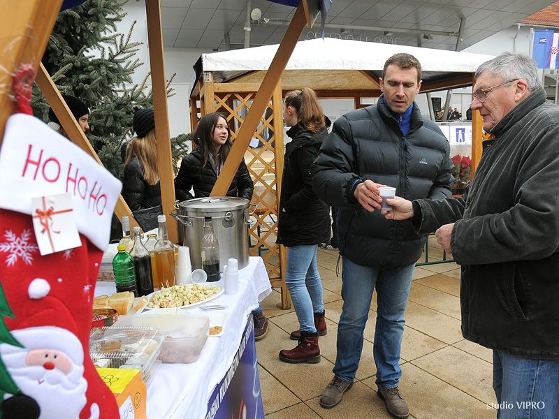 325713855dsc0922554678