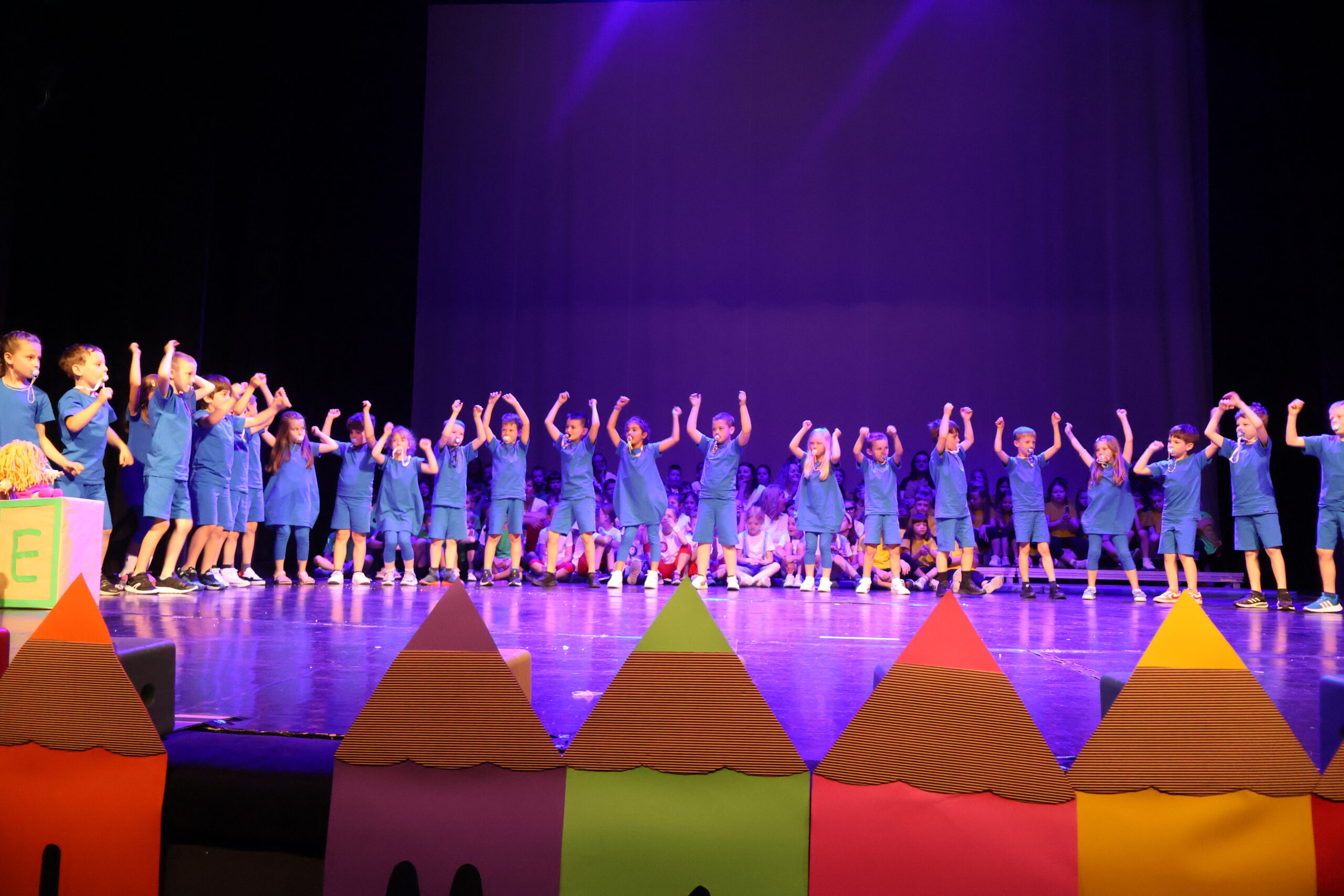 SRETNO U ŠKOLI Vrtićki maturanti DV “Cvrčak” Čakovec održali svoju završnu svečanost