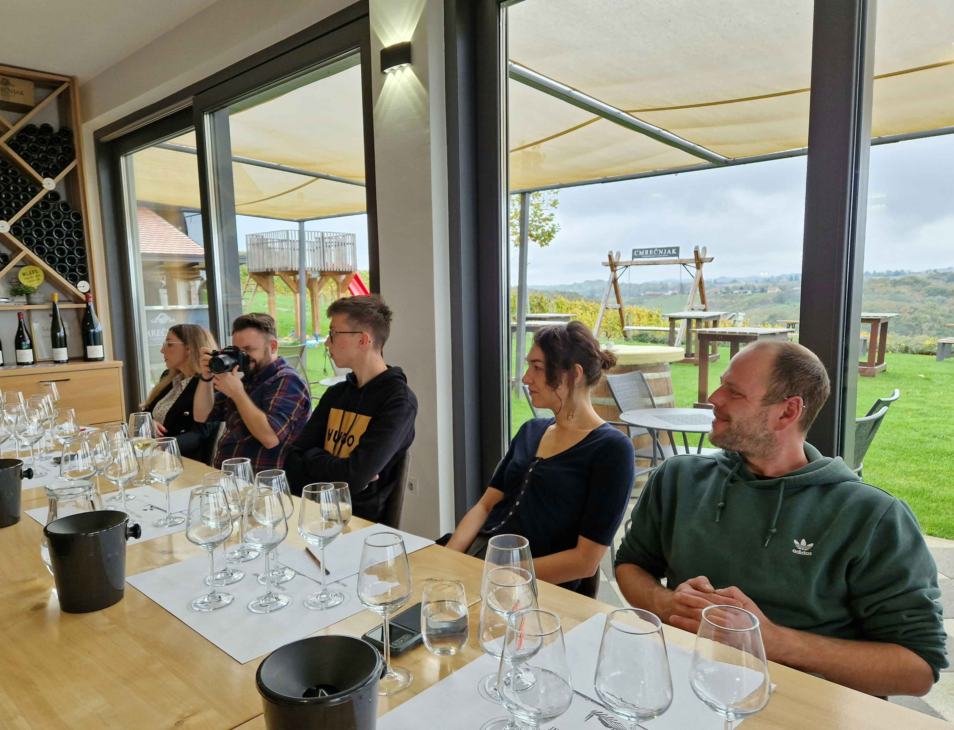 VRHUNSKA DEGUSTACIJA Pogledajte kako je bilo na međunarodnoj radionici vina