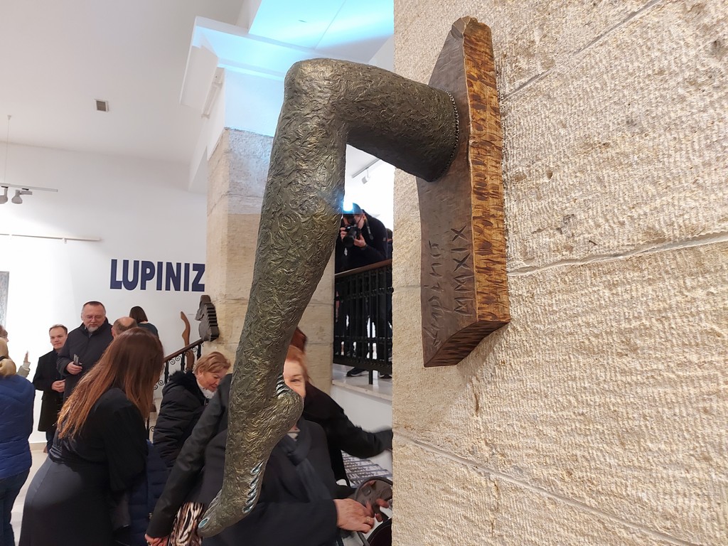 Izložba slika, skulptura i fotografija Stephana Lupina