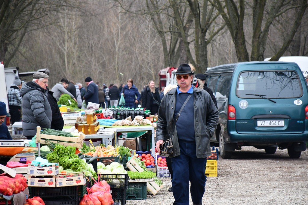 Prohladno jutro na čakovečkom sajmu, no bogata ponuda nije izostala