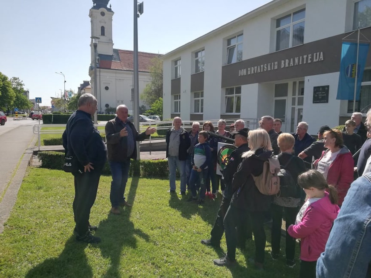 Branitelji na studijskom putovanju na mjestima gdje se stvarala hrvatska povijest u VRO ‘Bljesak’ Branitelji na studijskom putovanju na mjestima gdje se stvarala hrvatska povijest u VRO ‘Bljesak’