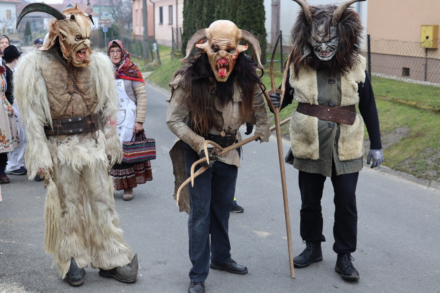 Fašenjska povorka od Marofa preko Žabnika, Vrhovljana do centra Svetog Martina na Muri!