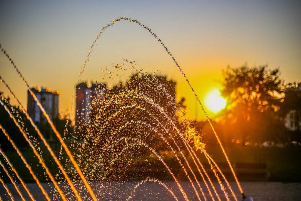 Šetnja gradom uz čarobne efekte zlatnog sata