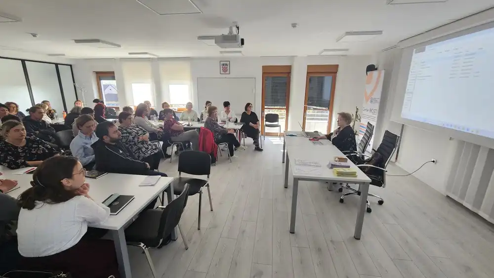 centar dosti, predavanje osobni asistenti (8)