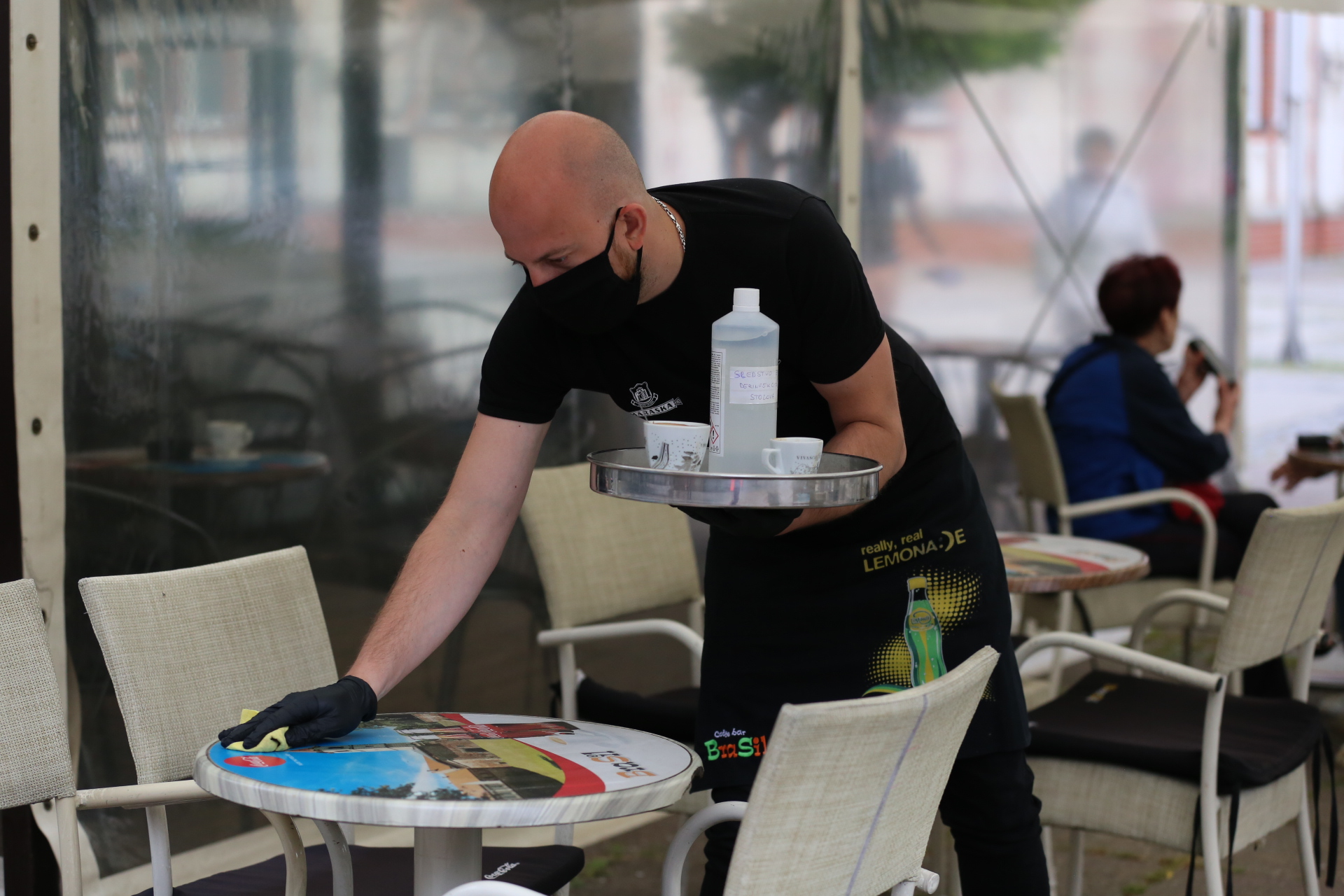 U Čakovcu ponovno otvoreni kafići – ispijanje kave u centru grada