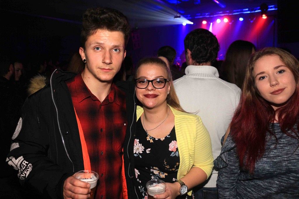 crvenajabukatarapanabandmesapne