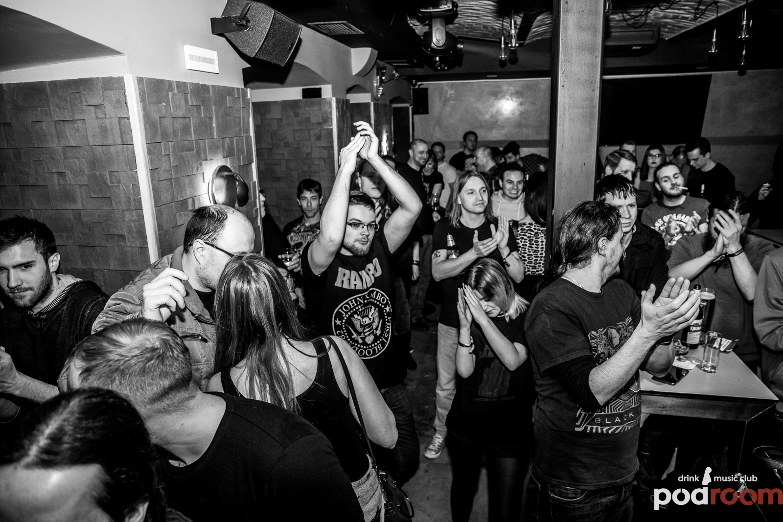 Crno Perje u Podroomu