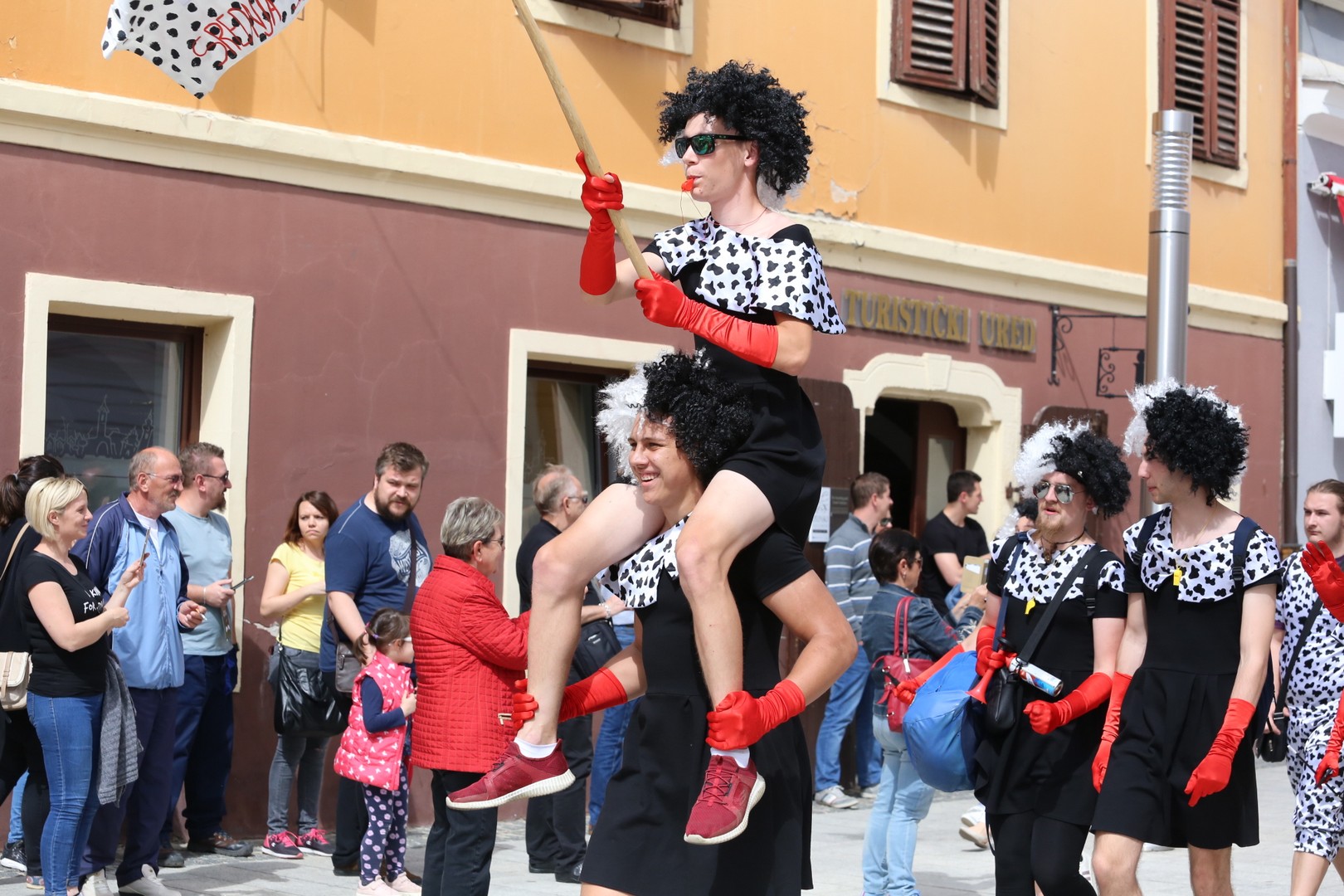 Ulicama Čakovca koračalo više od 1200 međimurskih maturanata