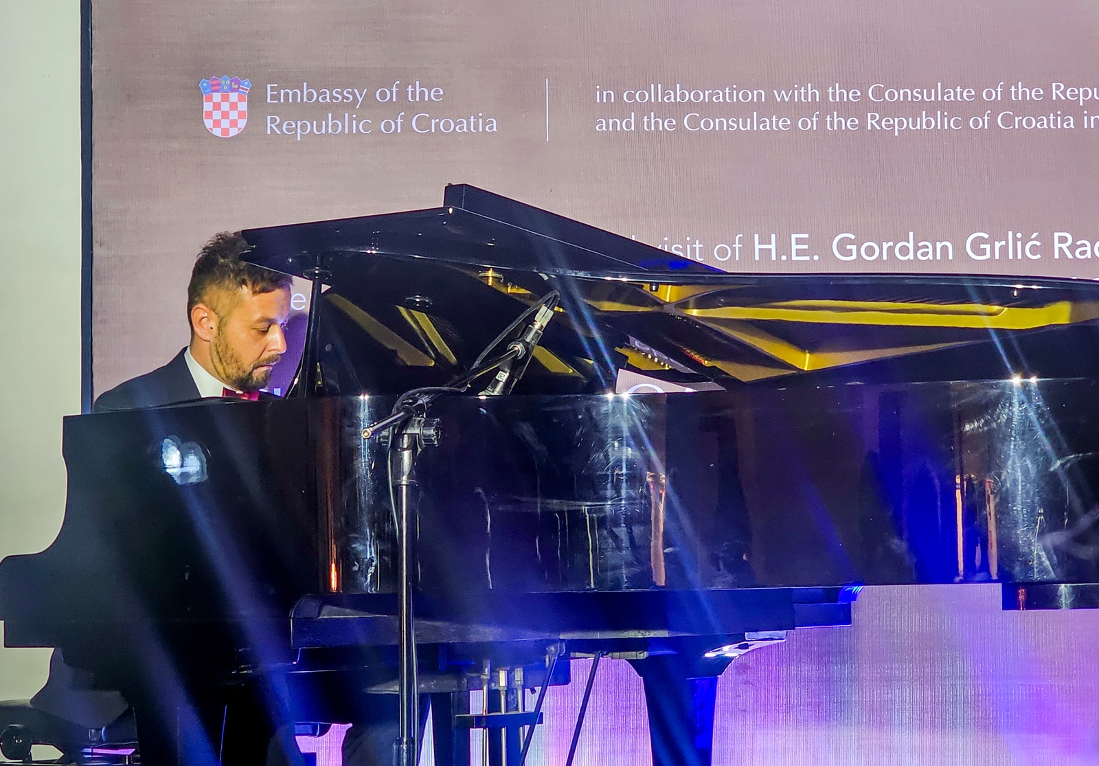 chriztel renea aceveda danijel oto (15)