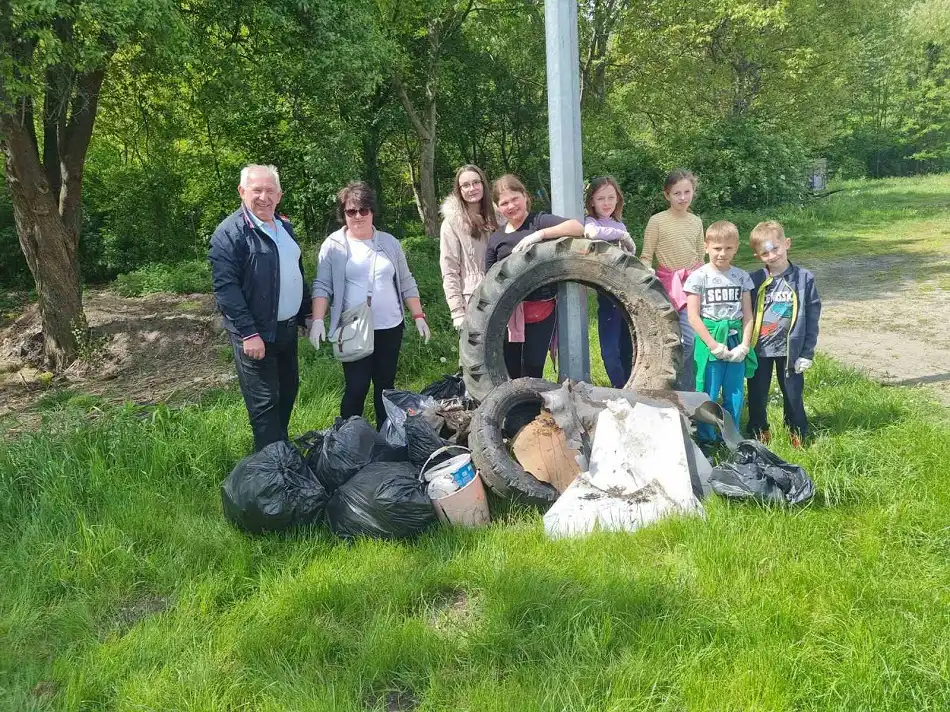 čišćenje okoliša, otok,oporovec (10) čišćenje okoliša, otok,oporovec (10)
