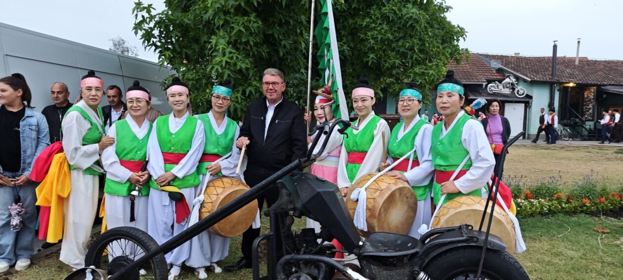 cofa mursko središće, folklor (6) cofa mursko središće, folklor (6)