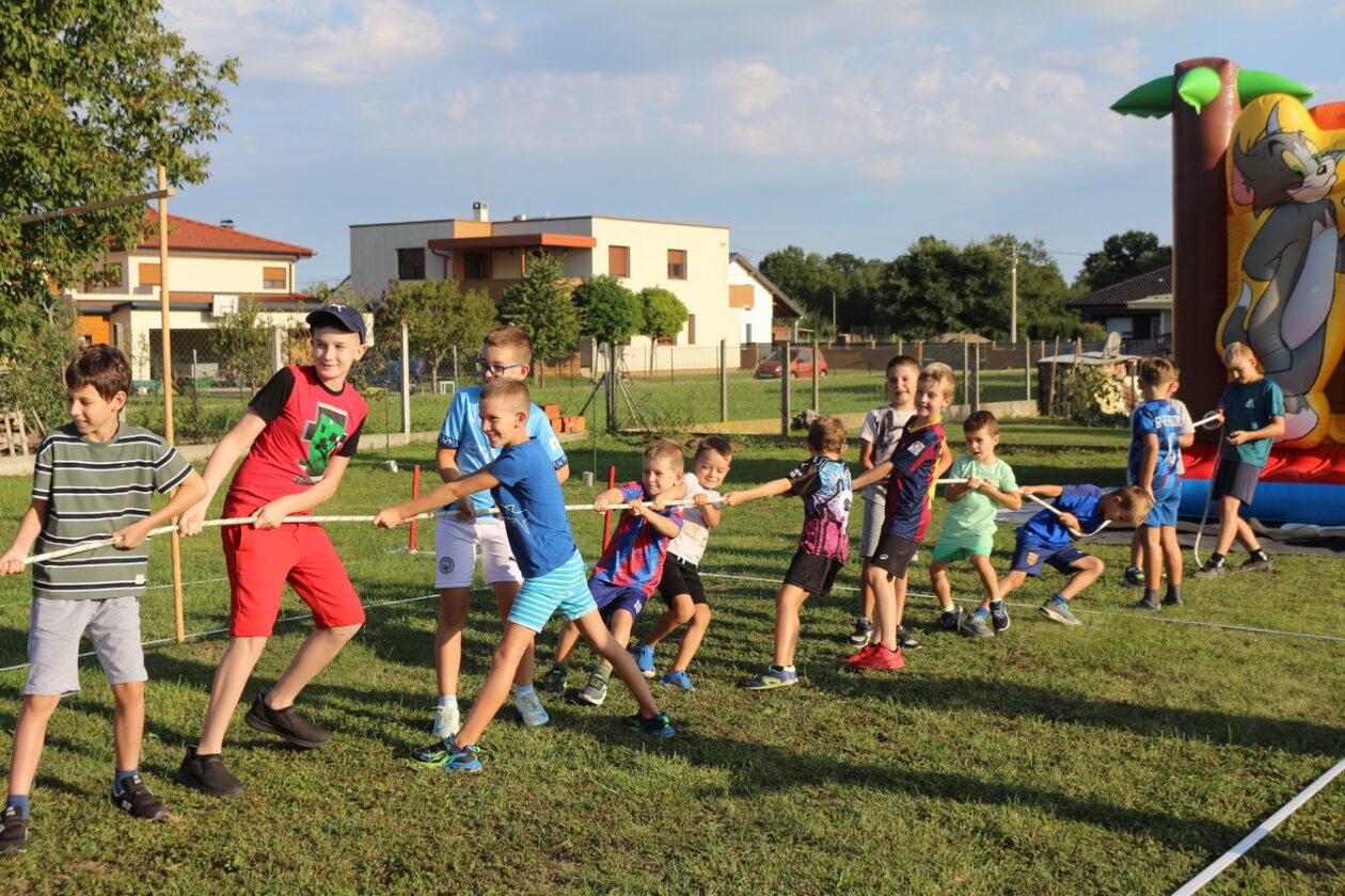 čoski kot (28) čoski kot (28)