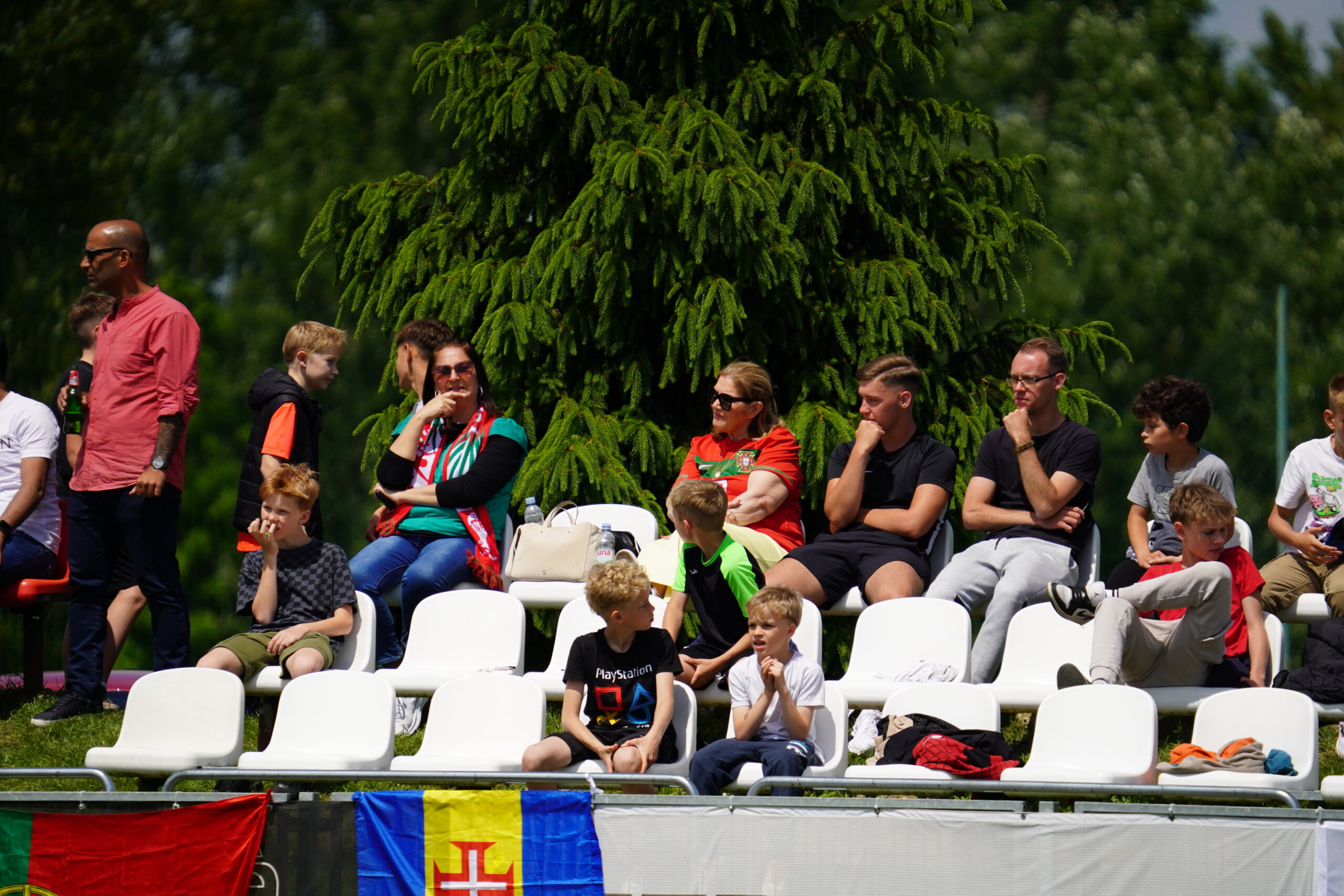 cristiano ronaldo (8) cristiano ronaldo (8)