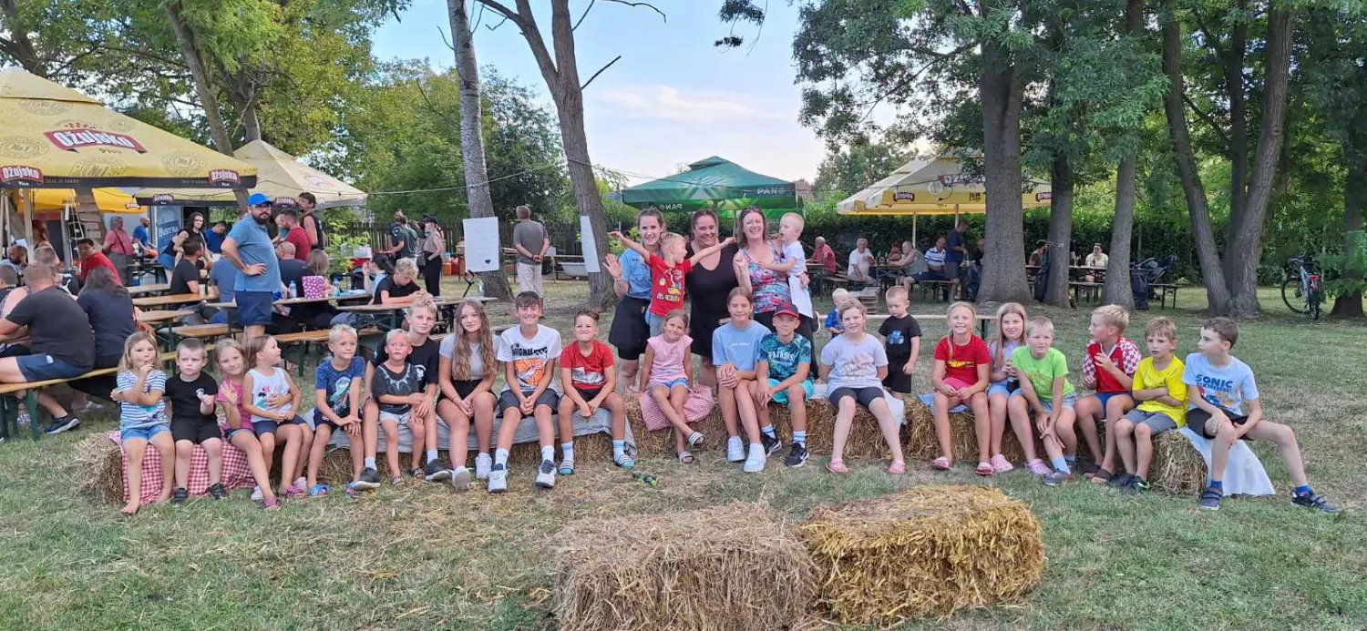 črna pešta seoske igre, sveta marija (3) črna pešta seoske igre, sveta marija (3)