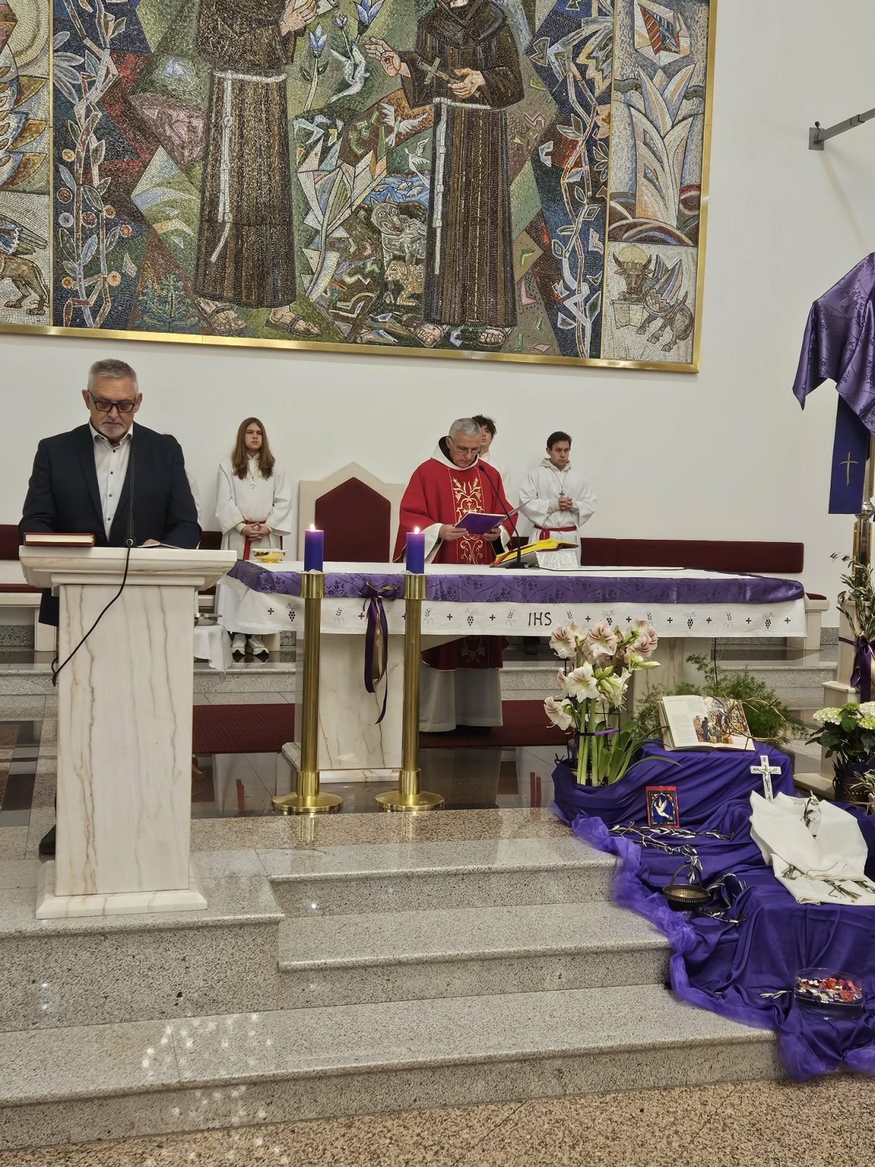 cvjetnica crkva Svetog Antuna Padovanskog (1) cvjetnica crkva Svetog Antuna Padovanskog (1)