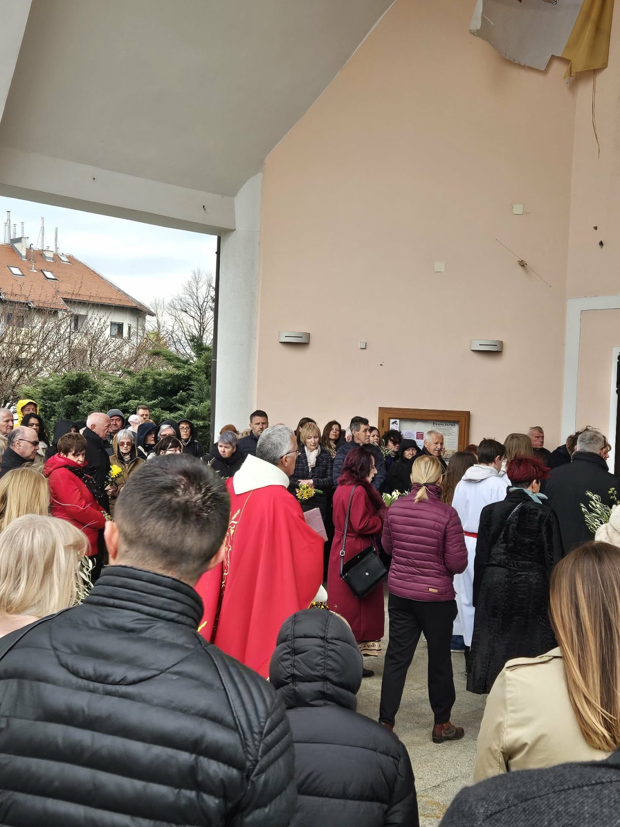 cvjetnica crkva Svetog Antuna Padovanskog (8) cvjetnica crkva Svetog Antuna Padovanskog (8)