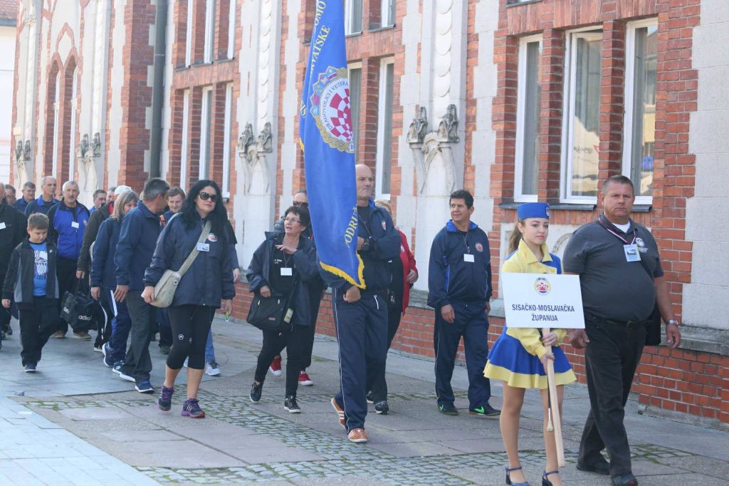 2201556410213070970745887732345