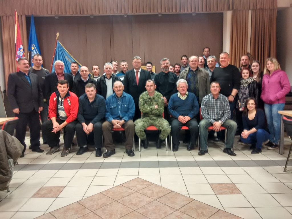 img20160318211920hdr887611