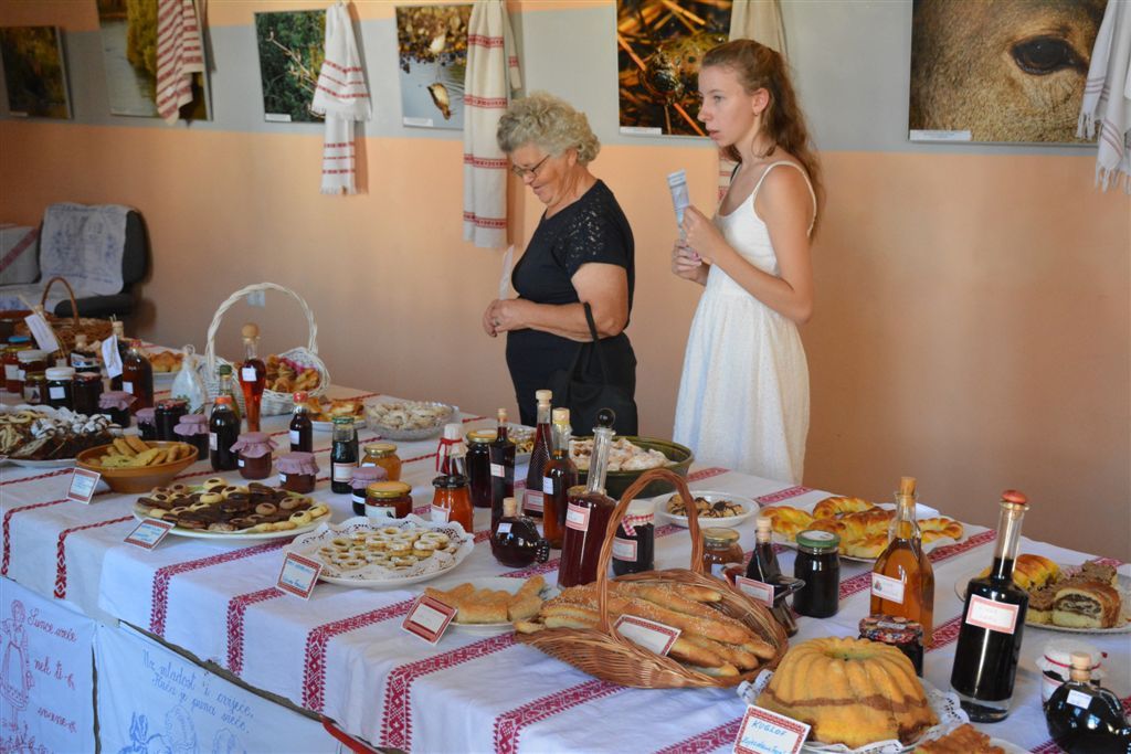 dsc7057720729